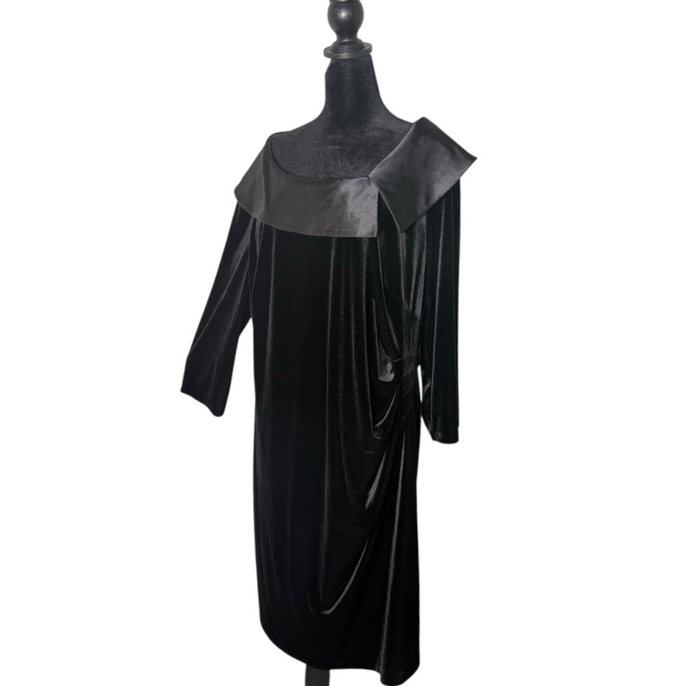 Jessica Howard Plus Size 20W Black Velvet Dress Satin‎ Collar Whimsigoth Formal